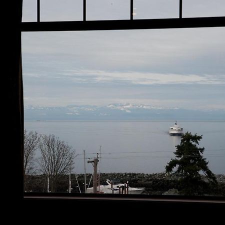 Beyond Bliss Suites & Spa Powell River Værelse billede